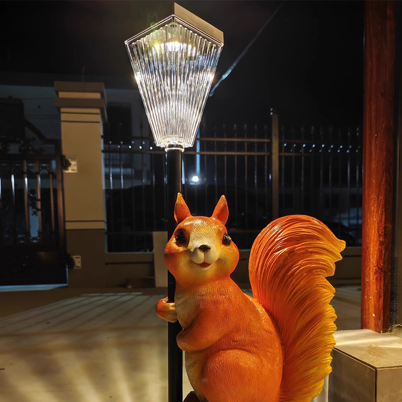 savinglights solar lawn light- D-S023